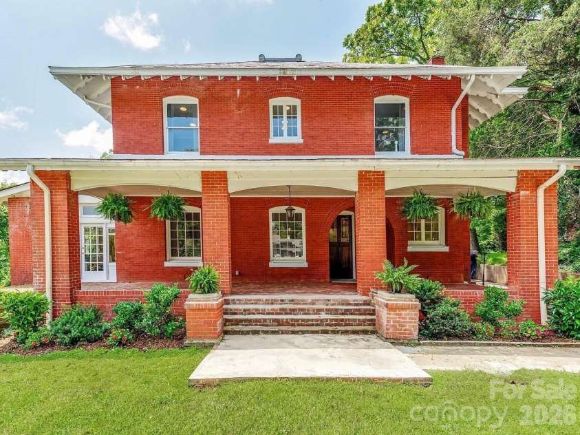 128 End Street, Chester, SC 29706.  MLS# CAR4374253, YatesRealty ID 15821. 