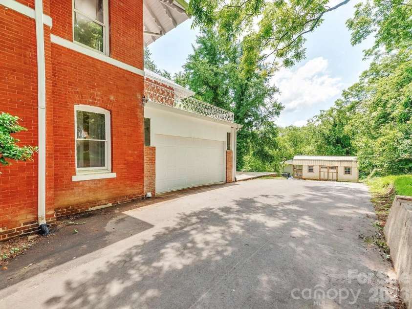 128 End Street, Chester, SC 29706.  MLS# CAR4374253, YatesRealty ID 15821. 