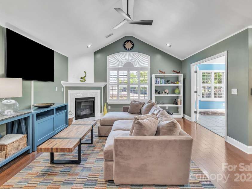 1328 Somersby Circle, Gastonia, NC 28054.  MLS# CAR4255808, YatesRealty ID 15822. 