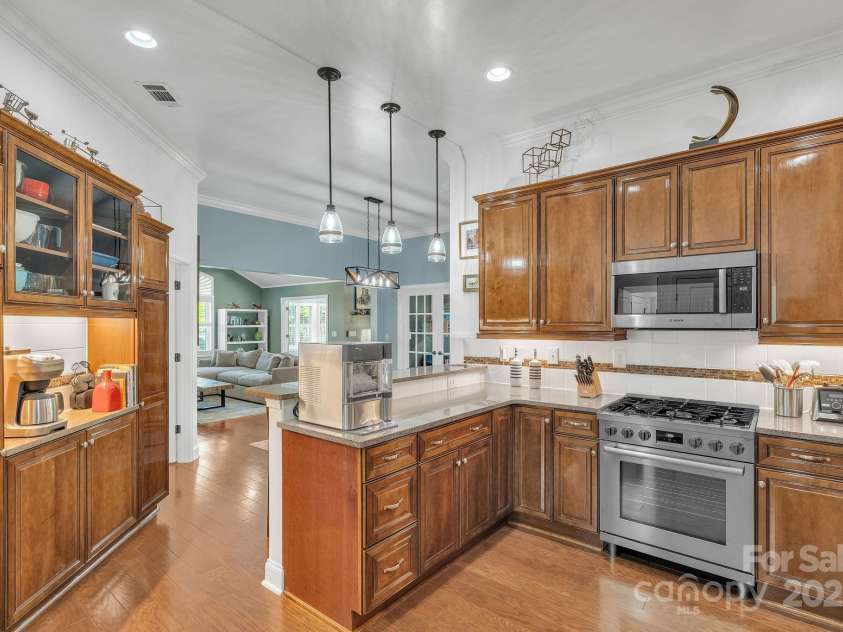 1328 Somersby Circle, Gastonia, NC 28054.  MLS# CAR4255808, YatesRealty ID 15822. 