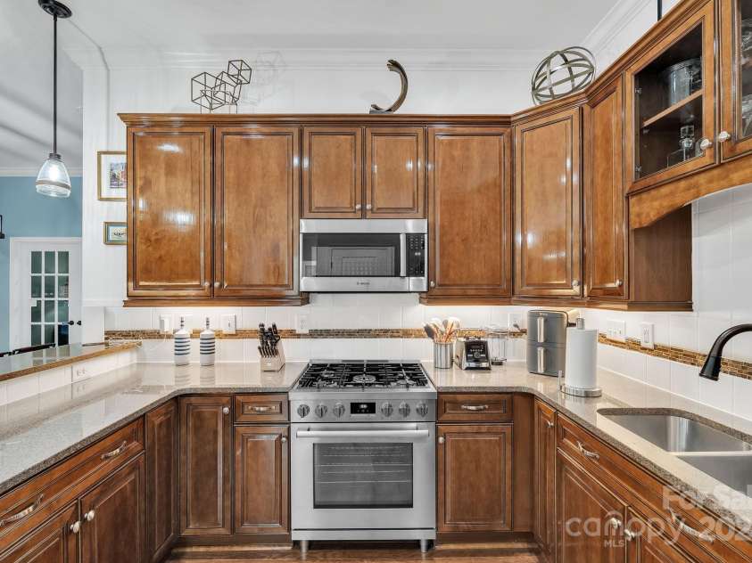 1328 Somersby Circle, Gastonia, NC 28054.  MLS# CAR4255808, YatesRealty ID 15822. 