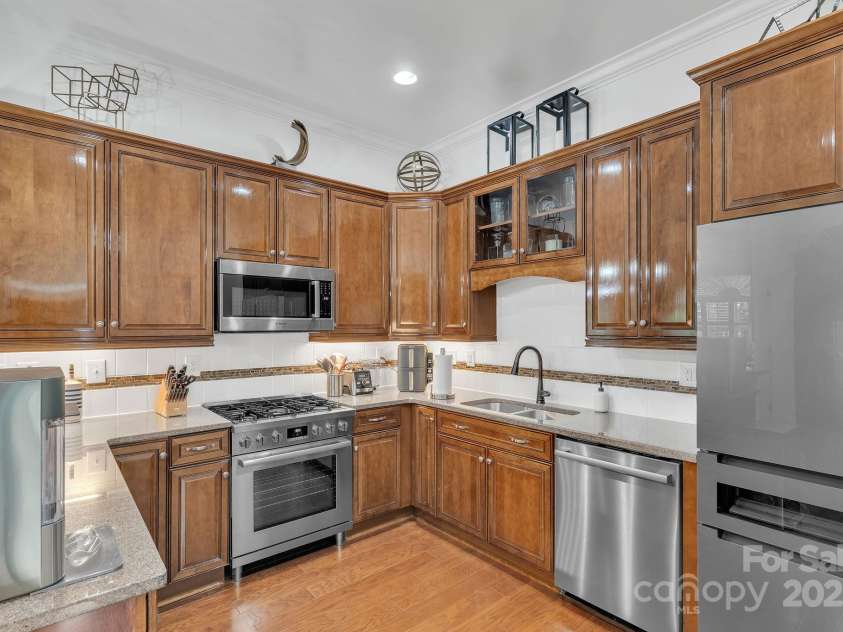 1328 Somersby Circle, Gastonia, NC 28054.  MLS# CAR4255808, YatesRealty ID 15822. 