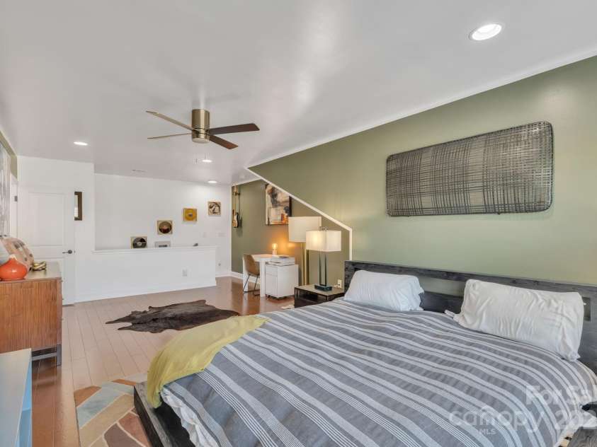 1328 Somersby Circle, Gastonia, NC 28054.  MLS# CAR4255808, YatesRealty ID 15822. 