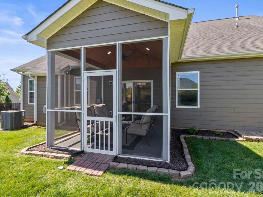 3270 Kelsey Plaza, Kannapolis, NC 28081.  MLS# CAR4370517, YatesRealty ID 15822. Back Patio