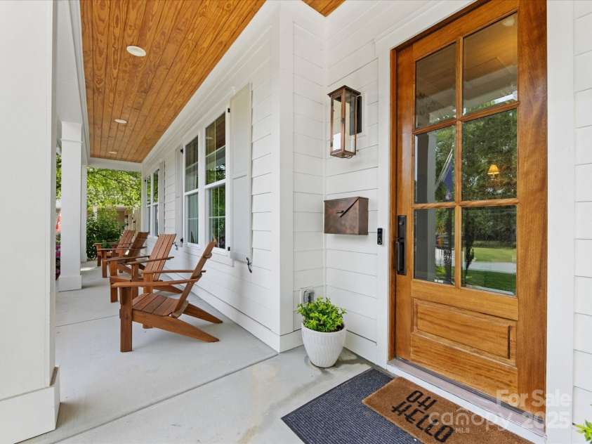 1614 Brook Road, Charlotte, NC 28205.  MLS# CAR4250805, YatesRealty ID 15823. 