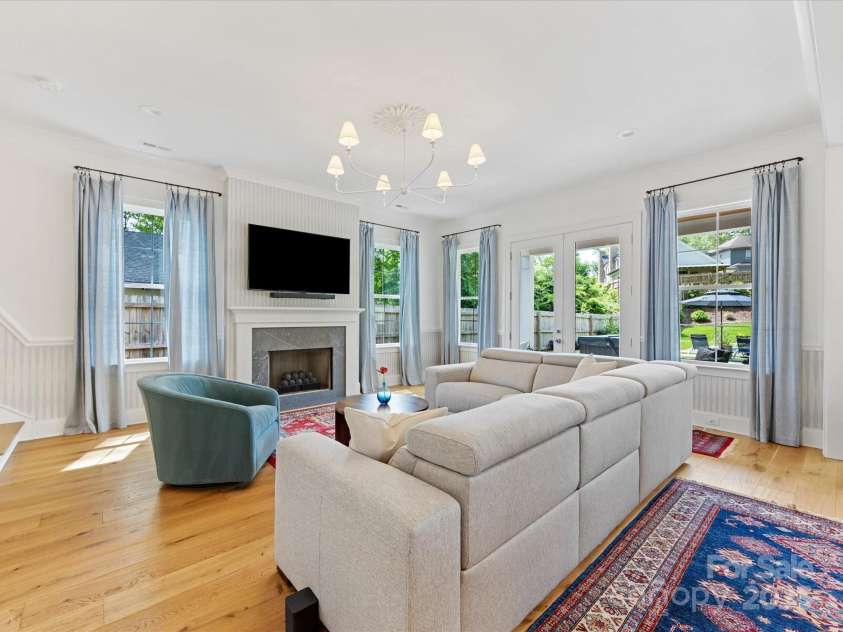 1614 Brook Road, Charlotte, NC 28205.  MLS# CAR4250805, YatesRealty ID 15823. 