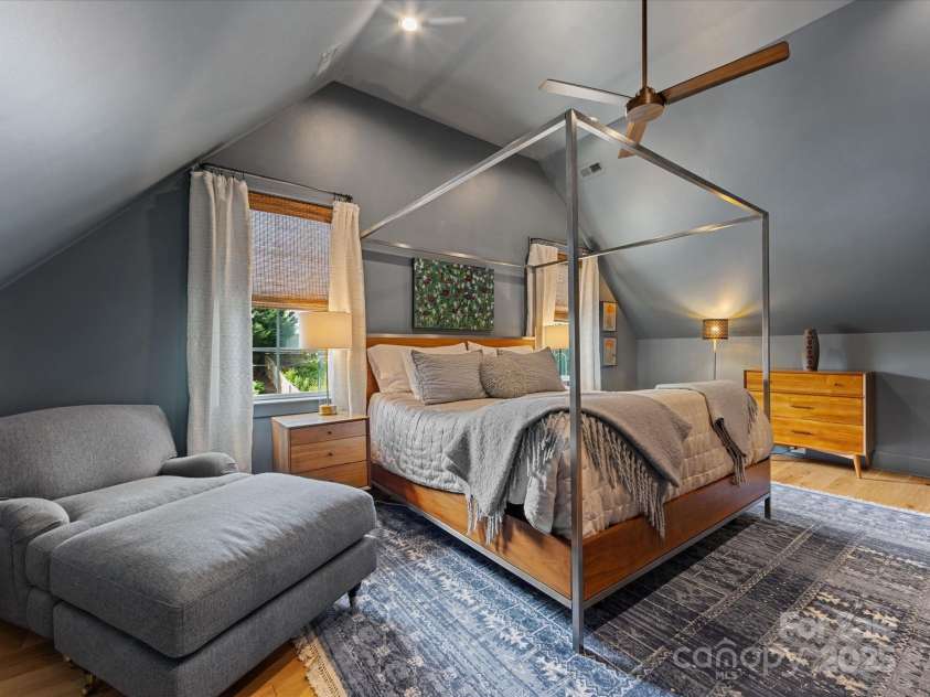 1614 Brook Road, Charlotte, NC 28205.  MLS# CAR4250805, YatesRealty ID 15823. 