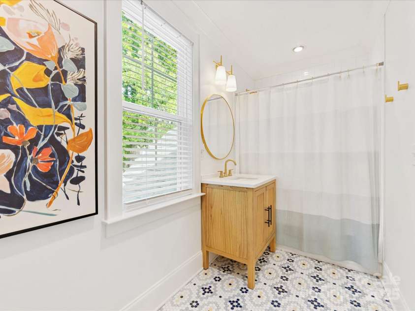 1614 Brook Road, Charlotte, NC 28205.  MLS# CAR4250805, YatesRealty ID 15823. 