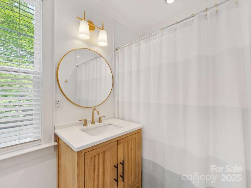 1614 Brook Road, Charlotte, NC 28205.  MLS# CAR4250805, YatesRealty ID 15823. 