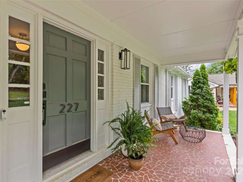 227 Wingrave Drive, Charlotte, NC 28270.  MLS# CAR4264332, YatesRealty ID 15824. 