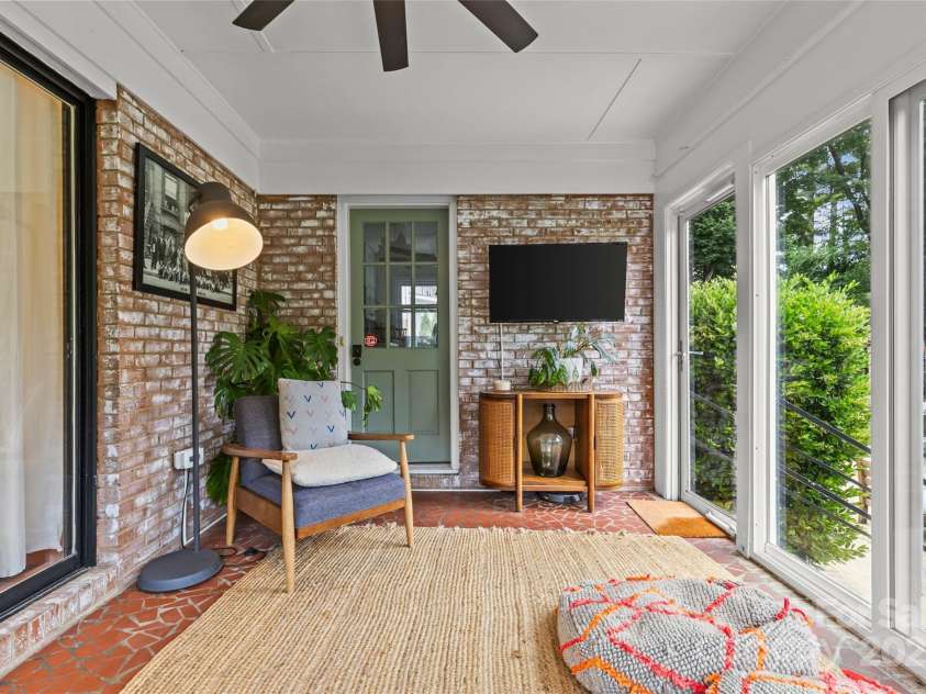 227 Wingrave Drive, Charlotte, NC 28270.  MLS# CAR4264332, YatesRealty ID 15824. 