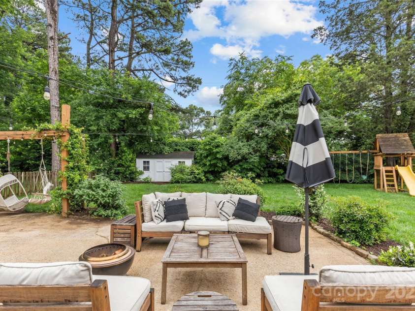 227 Wingrave Drive, Charlotte, NC 28270.  MLS# CAR4264332, YatesRealty ID 15824. 