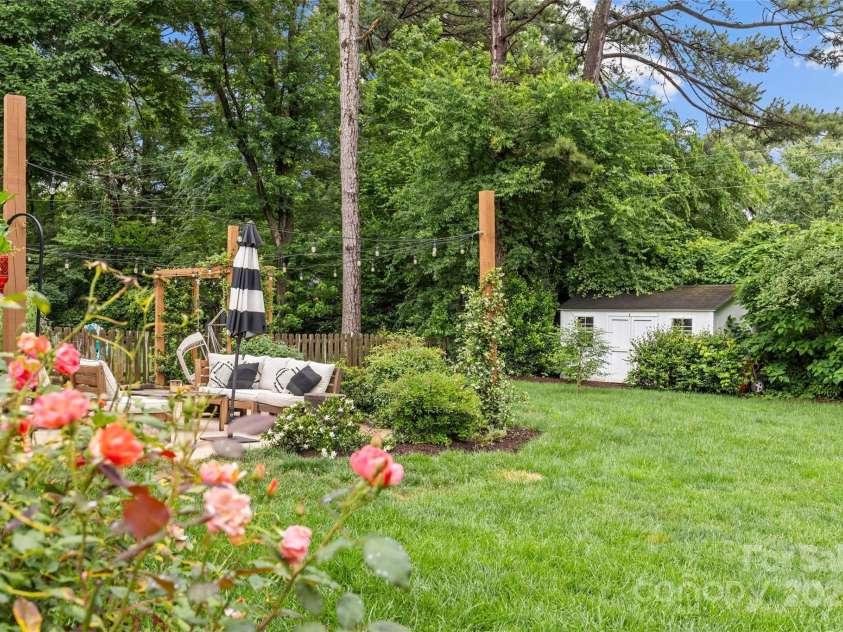 227 Wingrave Drive, Charlotte, NC 28270.  MLS# CAR4264332, YatesRealty ID 15824. 