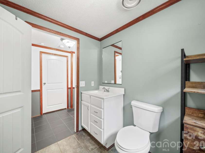 417 Old Tulip Farm Road, Salisbury, NC 28147.  MLS# CAR4366056, YatesRealty ID 15824. Half Bath