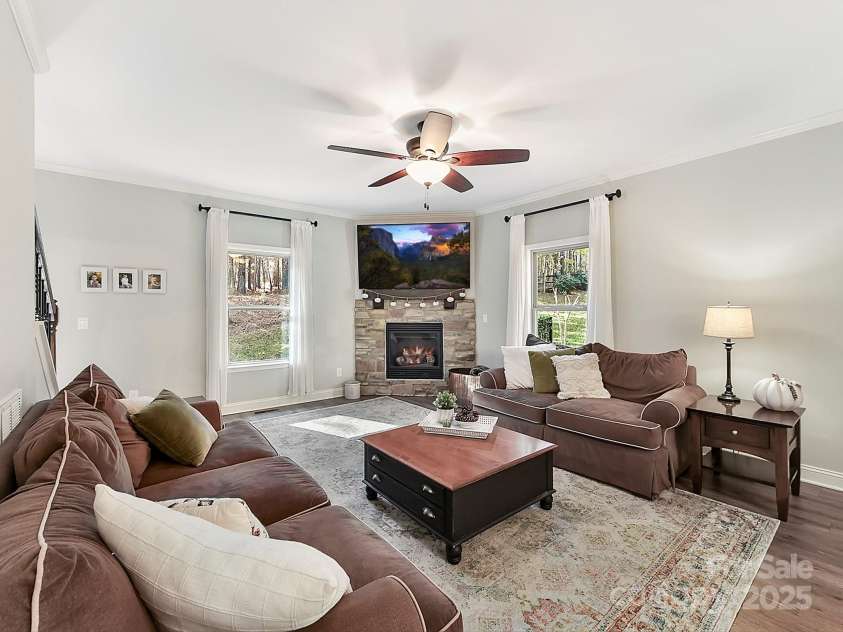 250 Kenway Loop, Mooresville, NC 28117.  MLS# CAR4210215, YatesRealty ID 15825. 