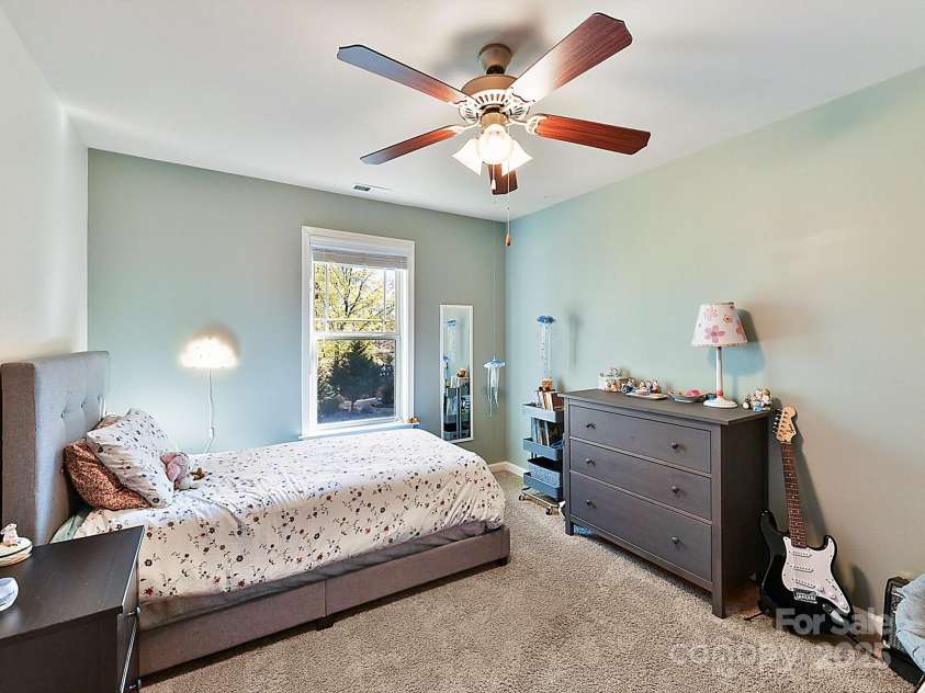250 Kenway Loop, Mooresville, NC 28117.  MLS# CAR4210215, YatesRealty ID 15825. 