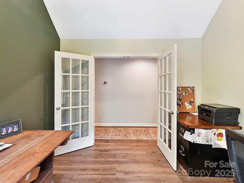 250 Kenway Loop, Mooresville, NC 28117.  MLS# CAR4210215, YatesRealty ID 15825. 