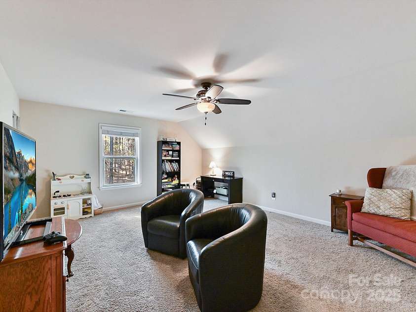 250 Kenway Loop, Mooresville, NC 28117.  MLS# CAR4210215, YatesRealty ID 15825. 
