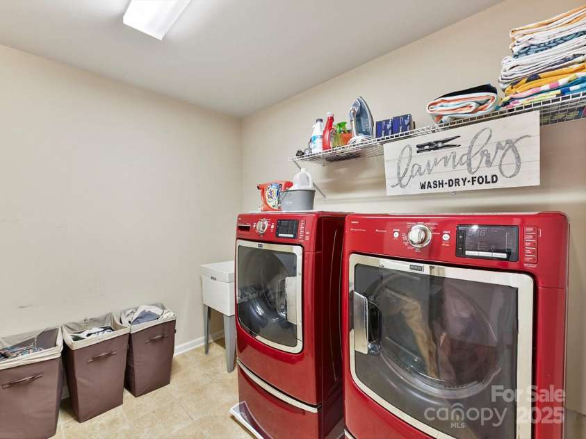 250 Kenway Loop, Mooresville, NC 28117.  MLS# CAR4210215, YatesRealty ID 15825. 