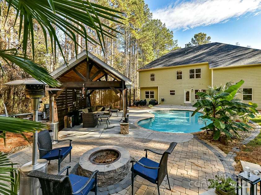 250 Kenway Loop, Mooresville, NC 28117.  MLS# CAR4210215, YatesRealty ID 15825. 
