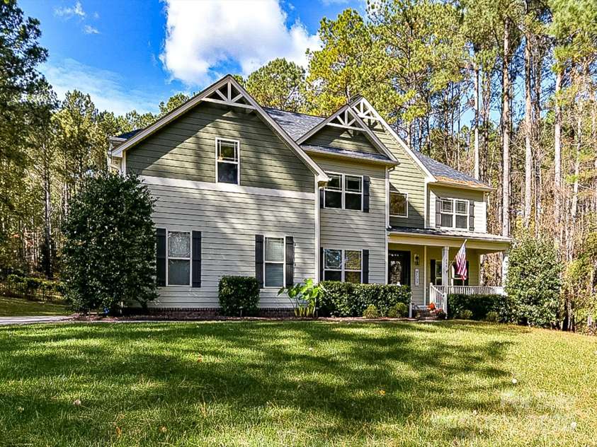 250 Kenway Loop, Mooresville, NC 28117.  MLS# CAR4210215, YatesRealty ID 15825. 