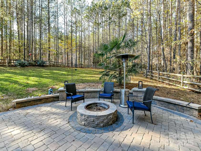 250 Kenway Loop, Mooresville, NC 28117.  MLS# CAR4210215, YatesRealty ID 15825. 