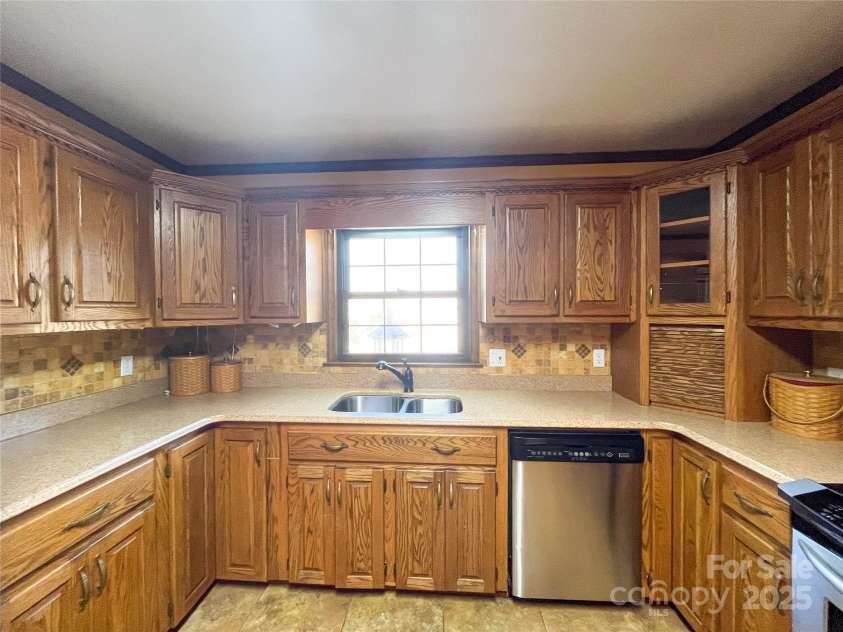 4069 Amsbury Road, Concord, NC 28025.  MLS# CAR4223988, YatesRealty ID 15827. 