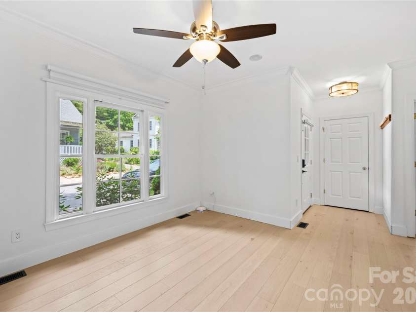 123 White Ash Drive, Asheville, NC 28803.  MLS# CAR4362029, YatesRealty ID 15828. 