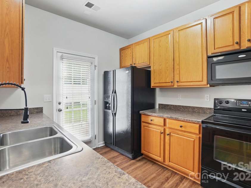 14649 Lions Paw Street, Charlotte, NC 28273.  MLS# CAR4248973, YatesRealty ID 15828. 