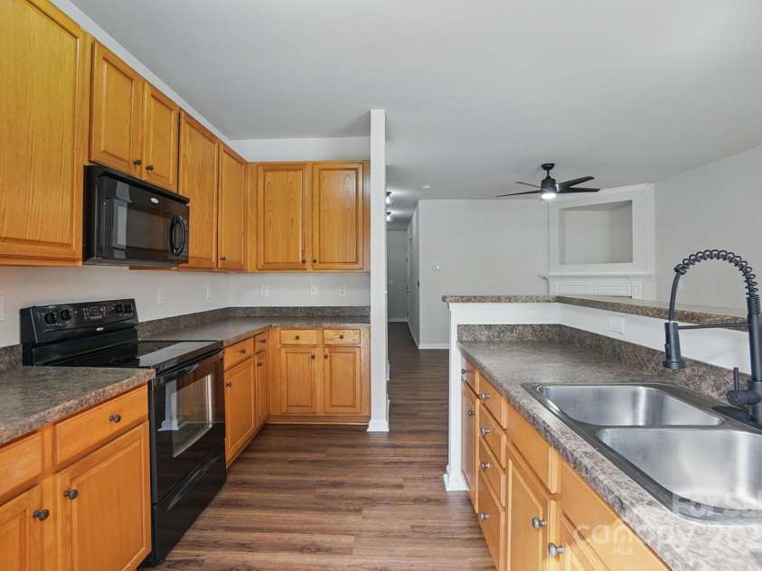 14649 Lions Paw Street, Charlotte, NC 28273.  MLS# CAR4248973, YatesRealty ID 15828. 