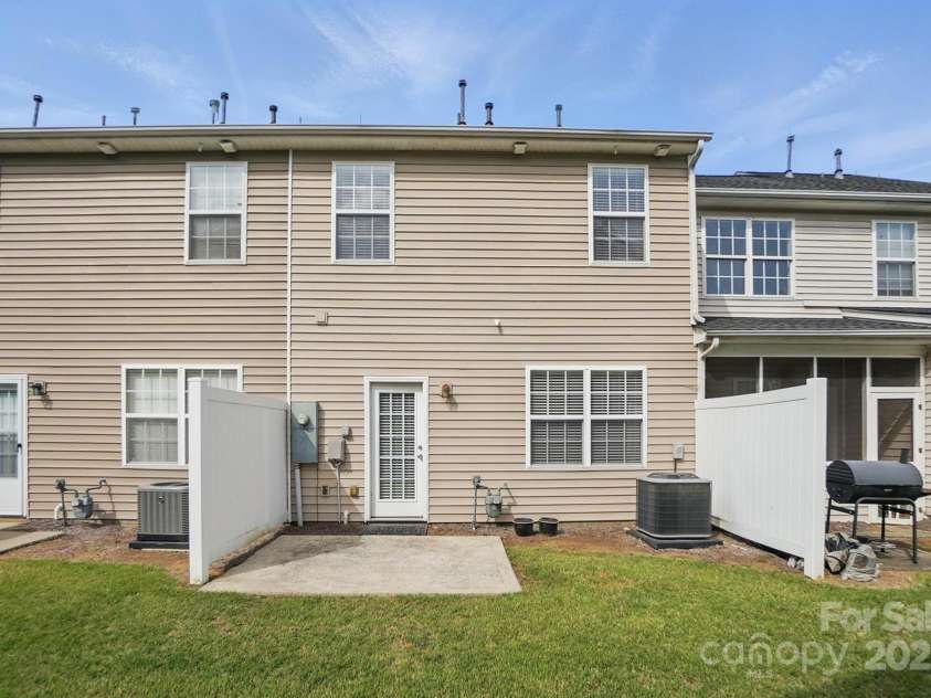 14649 Lions Paw Street, Charlotte, NC 28273.  MLS# CAR4248973, YatesRealty ID 15828. 