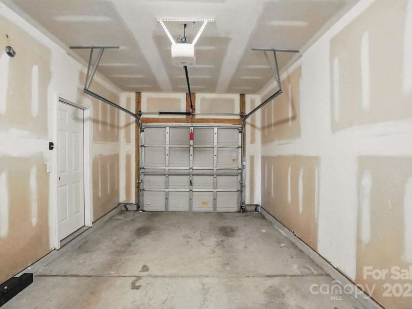 14649 Lions Paw Street, Charlotte, NC 28273.  MLS# CAR4248973, YatesRealty ID 15828. 