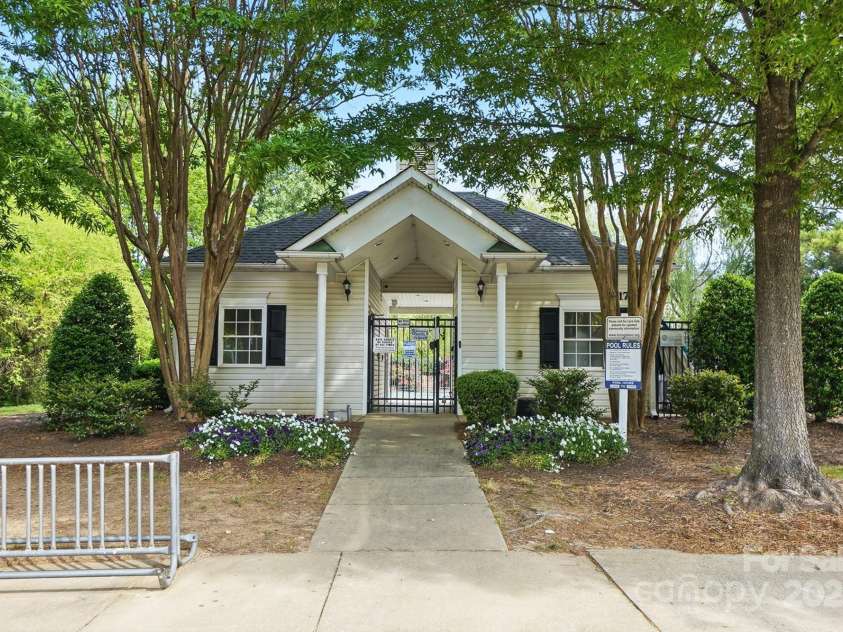 14649 Lions Paw Street, Charlotte, NC 28273.  MLS# CAR4248973, YatesRealty ID 15828. 