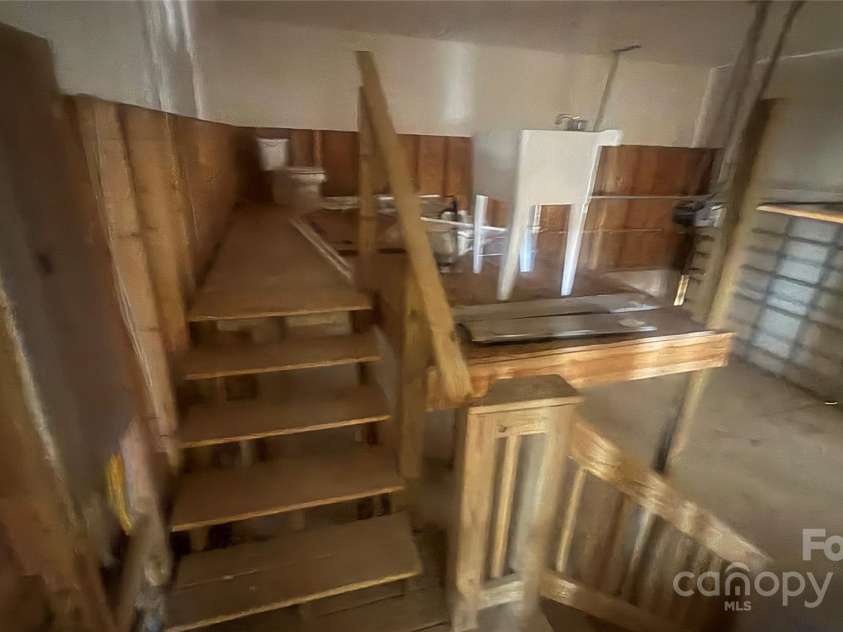 1134 Riverside Drive, Charlotte, NC 28214.  MLS# CAR4239990, YatesRealty ID 15829. 