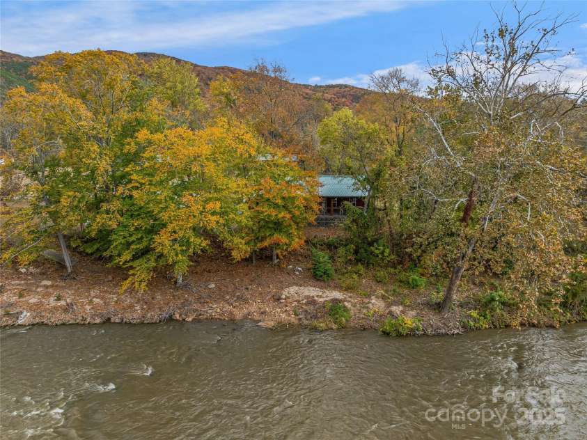 1640, 1641, 1642 River Road, Hot Springs, NC 28743.  MLS# CAR4318441, YatesRealty ID 1583. Cabin #1- River Front