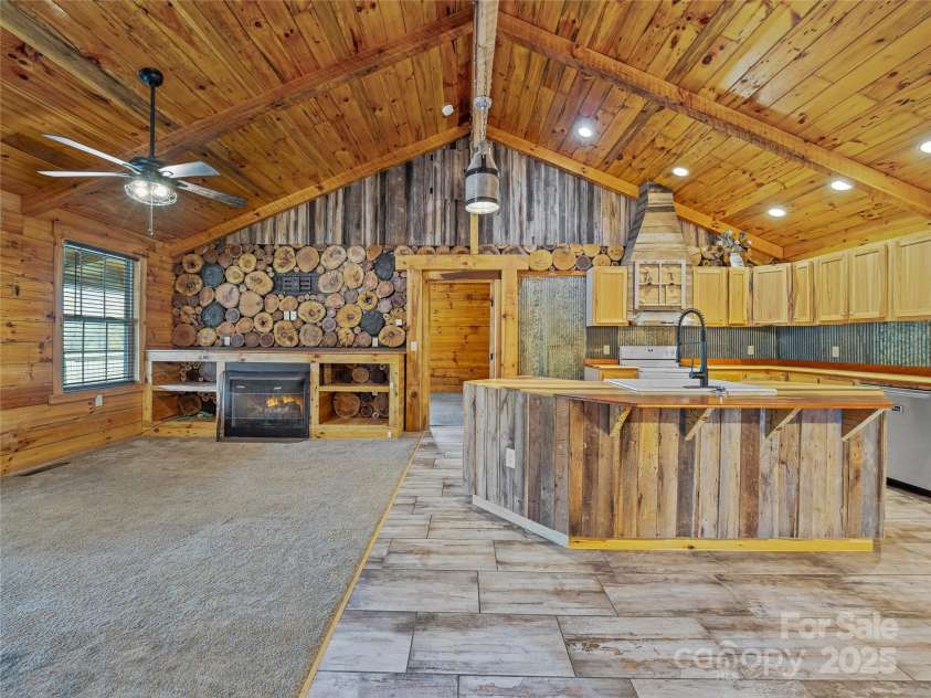 1640, 1641, 1642 River Road, Hot Springs, NC 28743.  MLS# CAR4318441, YatesRealty ID 1583. Cabin #2