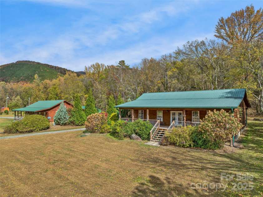 1640, 1641, 1642 River Road, Hot Springs, NC 28743.  MLS# CAR4318441, YatesRealty ID 1583. Cabins 2 & 3