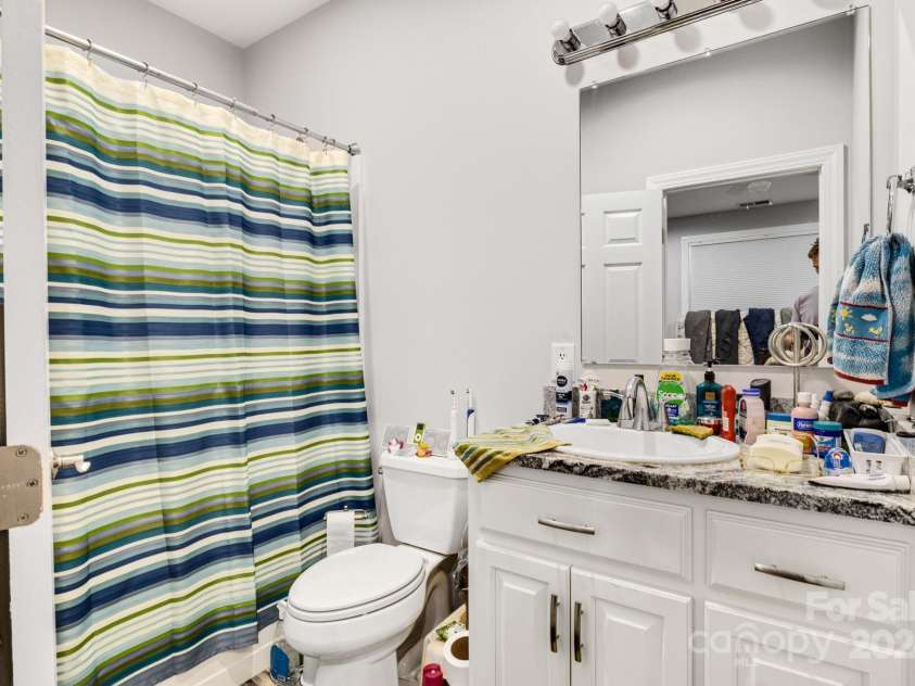 202 Ivy Court, Morganton, NC 28655.  MLS# CAR4181293, YatesRealty ID 1583. 