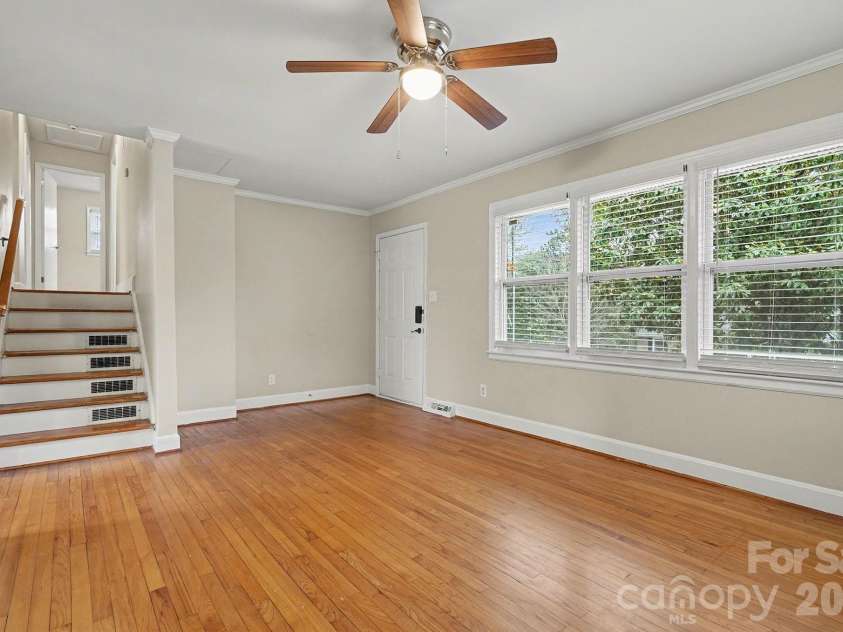 5931 Amity Place, Charlotte, NC 28212.  MLS# CAR4342901, YatesRealty ID 15830. 