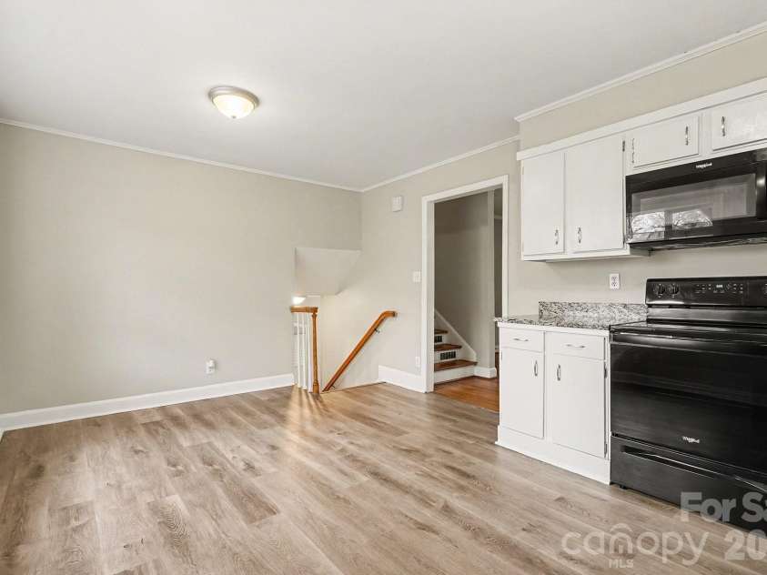 5931 Amity Place, Charlotte, NC 28212.  MLS# CAR4342901, YatesRealty ID 15830. 