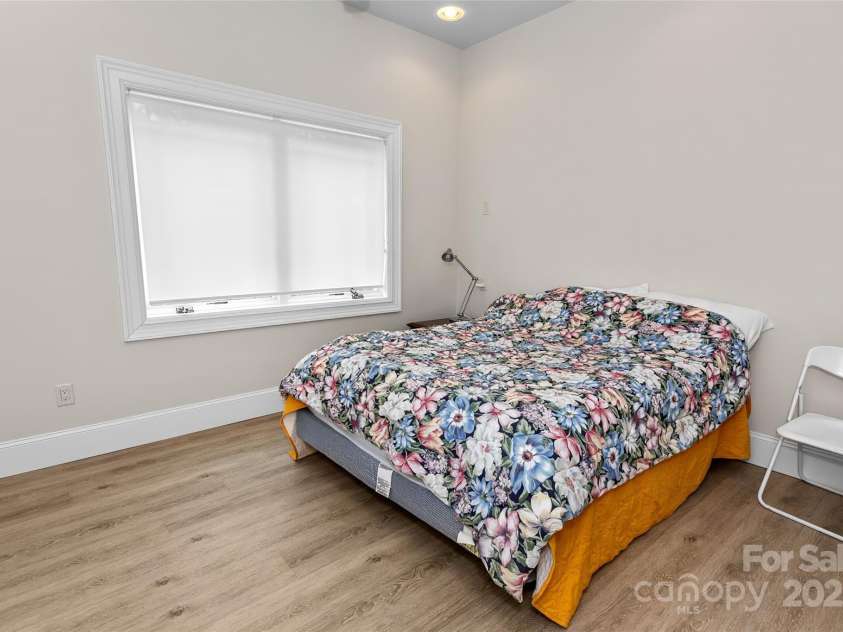 9 Gazebo Trail, Clyde, NC 28721.  MLS# CAR4261341, YatesRealty ID 15830. 