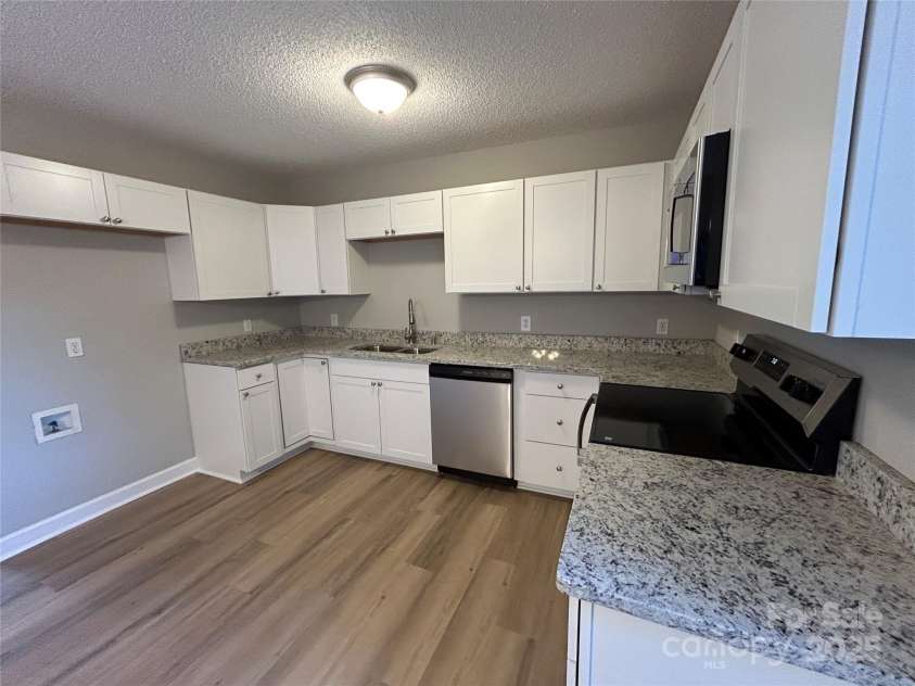 1820 Wendover Drive, Lancaster, SC 29720.  MLS# CAR4260354, YatesRealty ID 15831. 