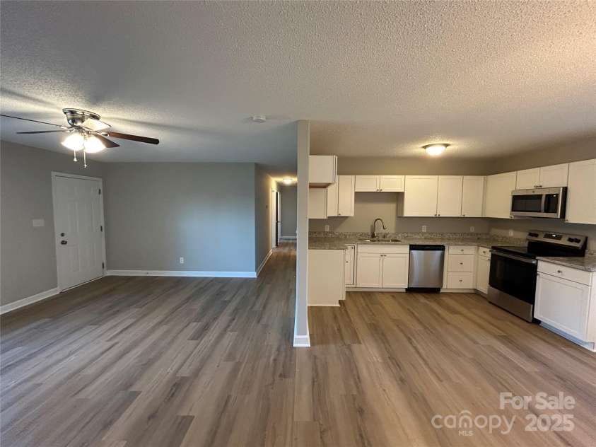 1820 Wendover Drive, Lancaster, SC 29720.  MLS# CAR4260354, YatesRealty ID 15831. 