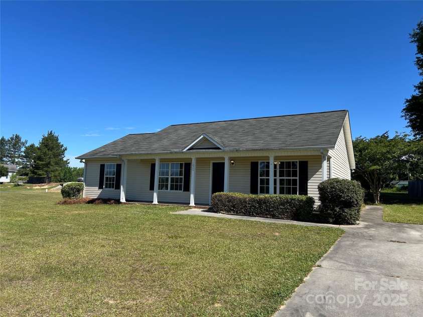 1820 Wendover Drive, Lancaster, SC 29720.  MLS# CAR4260354, YatesRealty ID 15831. 