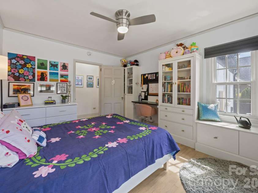 2414 Hassell Place, Charlotte, NC 28209.  MLS# CAR4371919, YatesRealty ID 15831. 