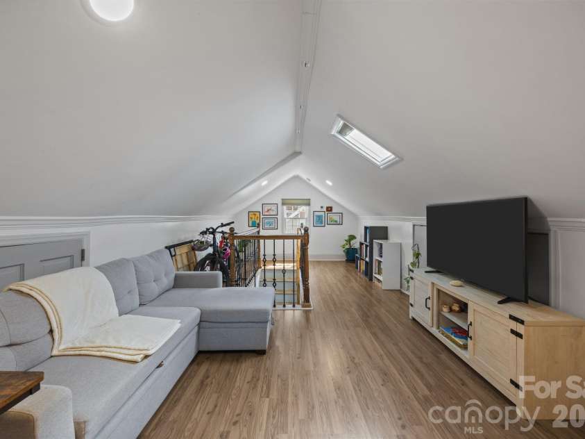 2414 Hassell Place, Charlotte, NC 28209.  MLS# CAR4371919, YatesRealty ID 15831. 