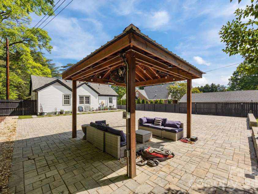 2414 Hassell Place, Charlotte, NC 28209.  MLS# CAR4371919, YatesRealty ID 15831. 