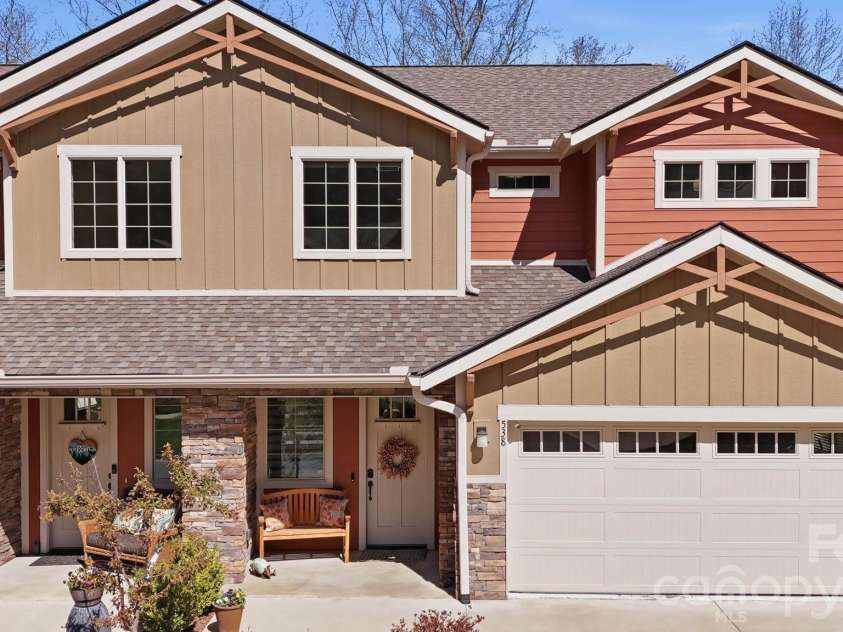 538 Sweet Birch Park Lane, Black Mountain, NC 28711.  MLS# CAR4362793, YatesRealty ID 15832. 
