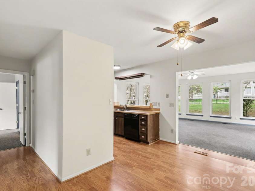 11324 Vista Canyon Drive, Charlotte, NC 28226.  MLS# CAR4360752, YatesRealty ID 15833. 