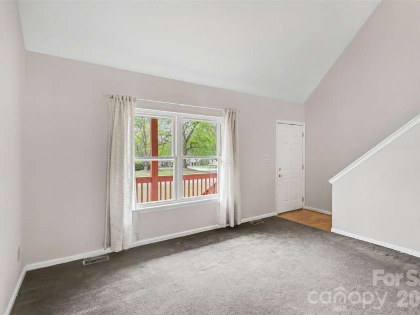 11324 Vista Canyon Drive, Charlotte, NC 28226.  MLS# CAR4360752, YatesRealty ID 15833. 